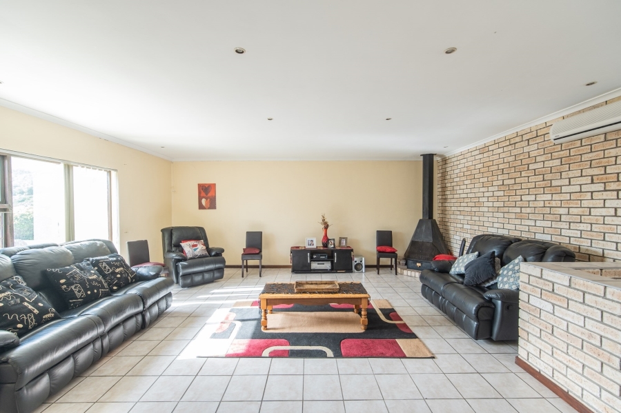 4 Bedroom Property for Sale in Bluewater Bay Eastern Cape